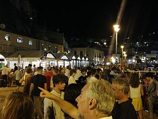 viabilita-sabato-e-domenica-la-cala-marina-chiusa-al-traffico-dalle-20-alle-3-bus-navetta-gratuito-sponsorizzato-dai-privati-per-collegare-con-viale-zangara