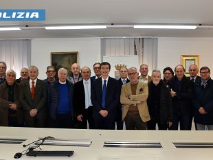 trapani-medaglie-di-commiato-al-personale-della-polizia-neo-pensionato