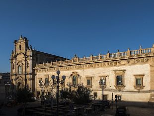 trapani/cultura-de-chirico-arriva-a-scicli-50-opere-al-museo-del-carmine