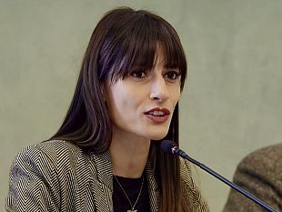 litorale-siciliano-sotto-assedio-del-cemento-lappello-di-cristina-ciminnisi-per-la-demolizione-degli-abusi