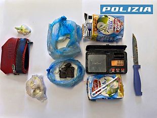 mazara-droga-nascosta-nei-succhi-di-frutta-la-polizia-arresta-due