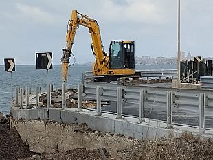 marsala-lungomare-mediterraneo-al-via-i-lavori-per-ripristinare-la-sede-viaria-franata-dopo-lerosione-del-mare