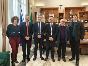 calatafimi-incontro-al-comune-tra-il-sindaco-gruppuso-e-mancini-unicredit