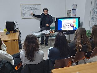 al-via-progetto-pcto-liceali-online-studenti-del-liceo-adria-ballatore-presso-la-redazione-di-primapaginamazara