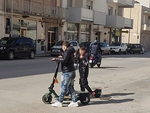 mazara-monopattini-e-bici-elettriche-fuori-controllo-un-servizio-di-mi-manda-ra3-riaccende-lallarme