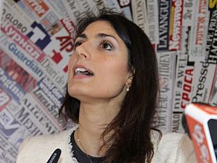 fuoco-incrociato-della-vecchia-politica-su-virginia-raggi-sbagliata-la-scelta-delle-elezioni-a-roma