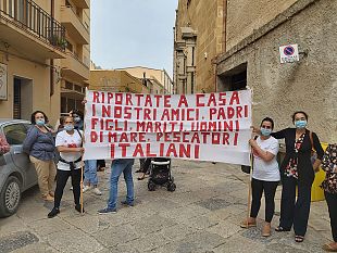 pescatori-detenuti-da-50-giorni-in-libia-flai-cgil-fai-cisl-e-uila-trapani-mantenere-alta-lattenzione-con-fiducia-nel-lavoro-delle-istituzioni