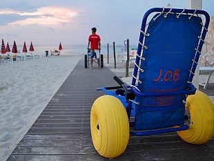 trapani-inaugurata-la-spiaggia-per-i-disabili
