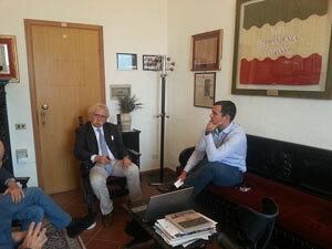 progetto-di-impianto-solare-in-citta-il-sindaco-cristaldi-incontra-responsabili-della-ditta-spagnola-albengoa