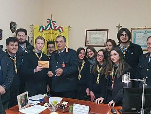 video-mazara-scout-consegnarono-un-portafogli-smarrito-alla-p-m-trascorsi-2-anni-ricevono-la-somma-contenuta