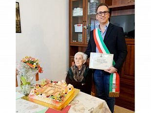 valderice-100-anni-per-la-signora-maria-lomaggio-del-sindaco-stabile