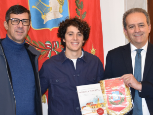 marsala-a-palazzo-municipale-il-campione-mondiale-di-windsurf-silvio-catalano