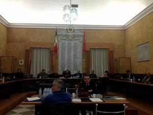 marsala-in-consiglio-comunale-tiene-banco-il-cambio-assessoriale-tra-alagna-e-provenzano-il-megafono-esce-dalla-maggioranza