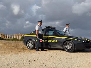 operazione-fake-commerce-gdf-di-castelvetrano-arresta-il-truffatore-on-line-dei-cicloamatori-oltre-70-le-vittime