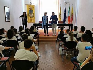 mazara-menzione-speciale-del-senato-per-gli-alunni-dellic-boscarinocastiglione