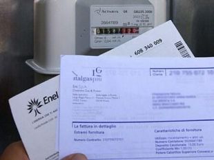 truffe-su-bollette-di-luce-e-gas-allarme-di-consumerismo
