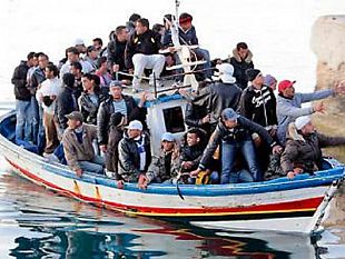 sicilia6-le-imbarcazioni-arrivate-a-lampedusa-durante-la-notte