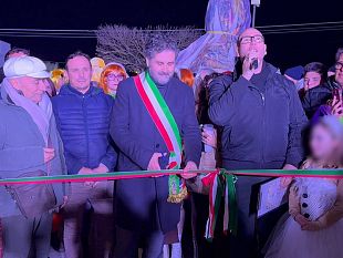petrosino-saluta-il-carnevale-tra-colori-musica-e-grande-partecipazione