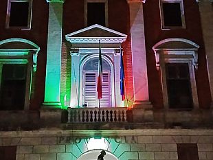 trapani-la-prefettura-si-veste-di-tricolore-nel-165-anniversario-dellunita-ditalia
