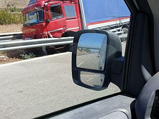 camion-finisce-sul-guard-rail-sullautostrada-a-29-nei-pressi-di-gallitello