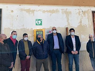 trapani-installato-il-nuovo-defibrillatore-al-porto-peschereccio