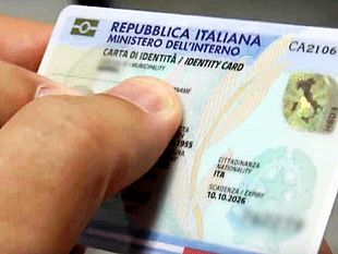 vita-arriva-la-carta-di-identita-elettronica-come-richiederla-e-quanto-costa