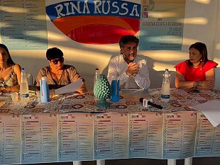 petrosino-presentato-il-calendario-estivo-di-mare-e-di-vino-2025