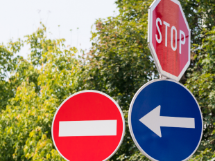 partanna/100000-euro-per-sistemare-la-segnaletica-stradale-sulla-sp26-partanna-salaparuta