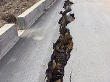 strada-crollata-a-tonnarella-progetto-tampone-e-perche-no-soluzione-definitiva-con-frangiflutti