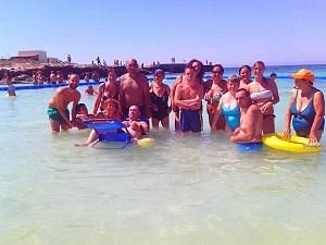 petrosino-escursione-a-favignana-per-gli-anziani-e-i-disabili-del-campus-estivo