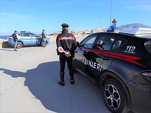 mazara/trapani-operazione-congiunta-di-polizia-e-carabinieri-arrestato-18enne-sorpreso-a-rubare-un-ciclomotore