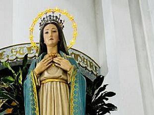 processione-imbarco-in-mare-e-fuochi-dartificio-per-la-festa-del-sacro-cuore-di-maria