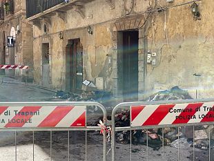 trapani-terrore-in-via-corallai-fuoco-in-un-immobile-e-famiglie-sfollate