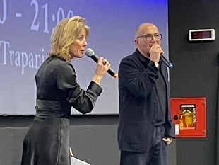 ferzan-ozpetek-e-diamanti-allempire-multisala-le-saline-per-l8-marzo-video