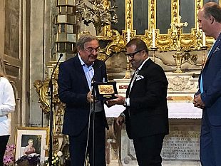 lavvocato-mazarese-antonio-giulio-alagna-insignito-del-premio-ponte-vecchio-a-firenze