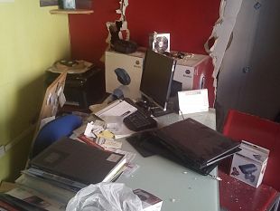 mazara-furto-e-danni-nel-pomeriggio-di-domenica-in-un-laboratorio-pc-comitato-del-crimine-per-spedire-merce-in-altre-citta-o-paesi