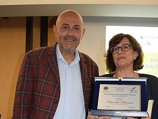desiata-della-mazarese-antonella-marascia-vince-il-xvi-premio-internazionale-navarro-nella-sez-romanzi-storici