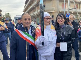 mazara-grande-entusiasmo-per-il-passaggio-della-fiamma-olimpica