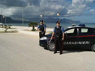 alcamo-movida-sotto-controllo-da-parte-dei-carabinieri-arrestato-un-giovane-spacciatore-e-denunciate-5-persone