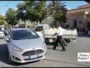 video-mazara-incidente-a-catena-sul-lungomare-per-un-mancato-stop-ferito-un-uomo