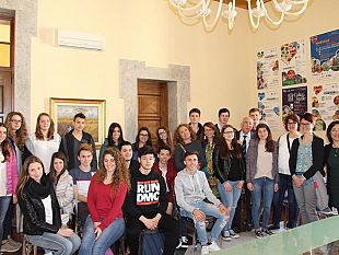 studenti-tedeschi-in-visita-al-comune-sono-impegnati-in-uno-scambio-culturale-con-l-itc-turistico