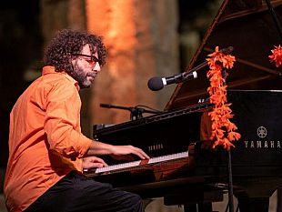 il-pianista-fabrizio-mocata-domenica-al-sollima-di-marsala