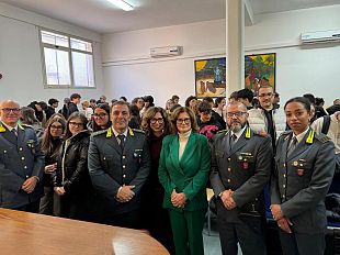 mazara-gli-studenti-del-liceo-adria-ballatore-incontrano-la-guardia-di-finanza