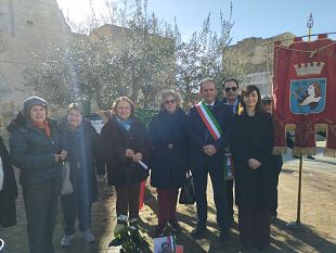marsala-giornata-della-memoria-una-pietra-dinciampo-per-vincenzo-alagna-deportato-e-ucciso-nel-44
