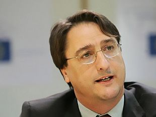 covid-19-fava-musumeci-scarica-su-migranti-fallimento-di-controlli-e-sanitari-e-supporto-a-economia