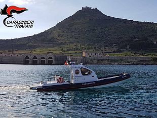 favignana-prende-servizio-alle-egadi-il-nuovo-battello-pneumatico-daltura-cl-400