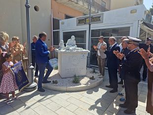 mazara-questa-mattina-la-cerimonia-di-scopertura-dellopera-vittime-collaterali