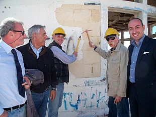 cristaldi-operaio-ed-il-partito-senza-testa