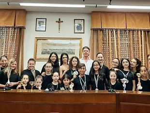campobello-il-sindaco-castiglione-incontra-i-giovanissimi-ballerini-della-school-of-dance-che-hanno-conquistato-il-tricolore