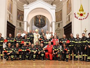 trapani-solenne-benedizione-degli-elmi-per-i-19-nuovi-capi-squadra-dei-vigili-del-fuoco